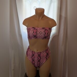 Zaful Snakeskin pink bandeau bikini with black sarong👙 NWOT Size M